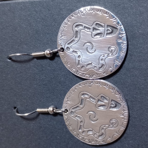 Snake Design On Sterling Silver Round Dangle Earrings  Signed JJ - Picture 14 of 14